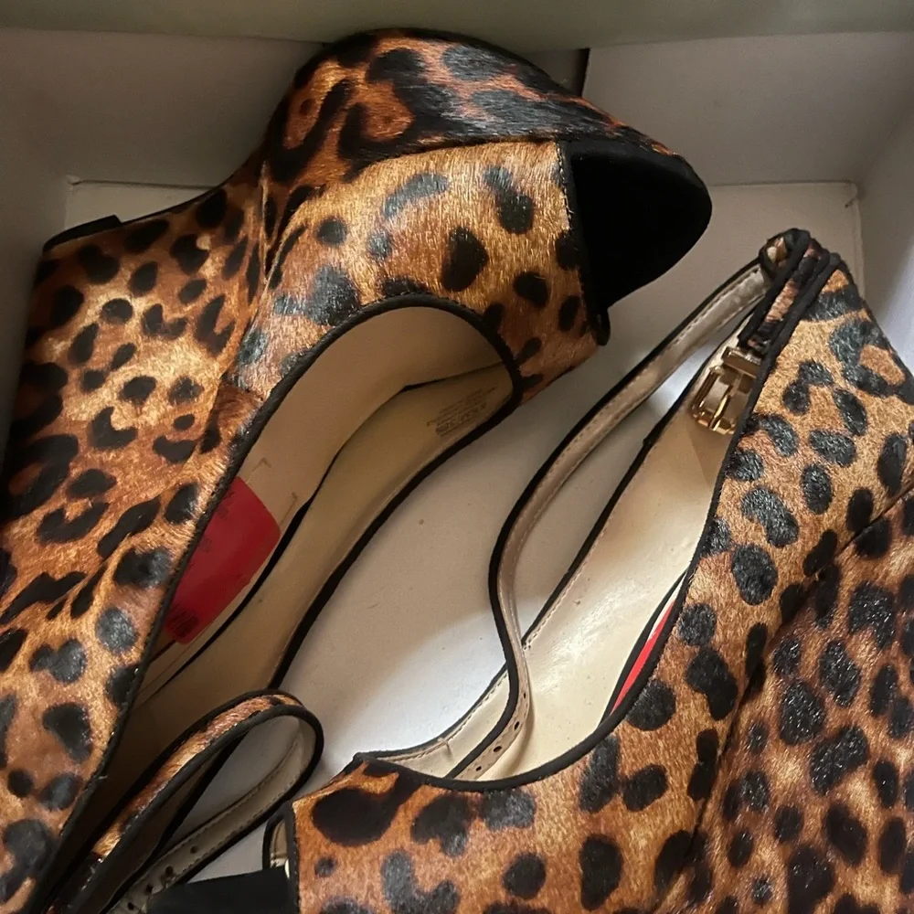 Cheetah Heels. - Picture 1 of 2